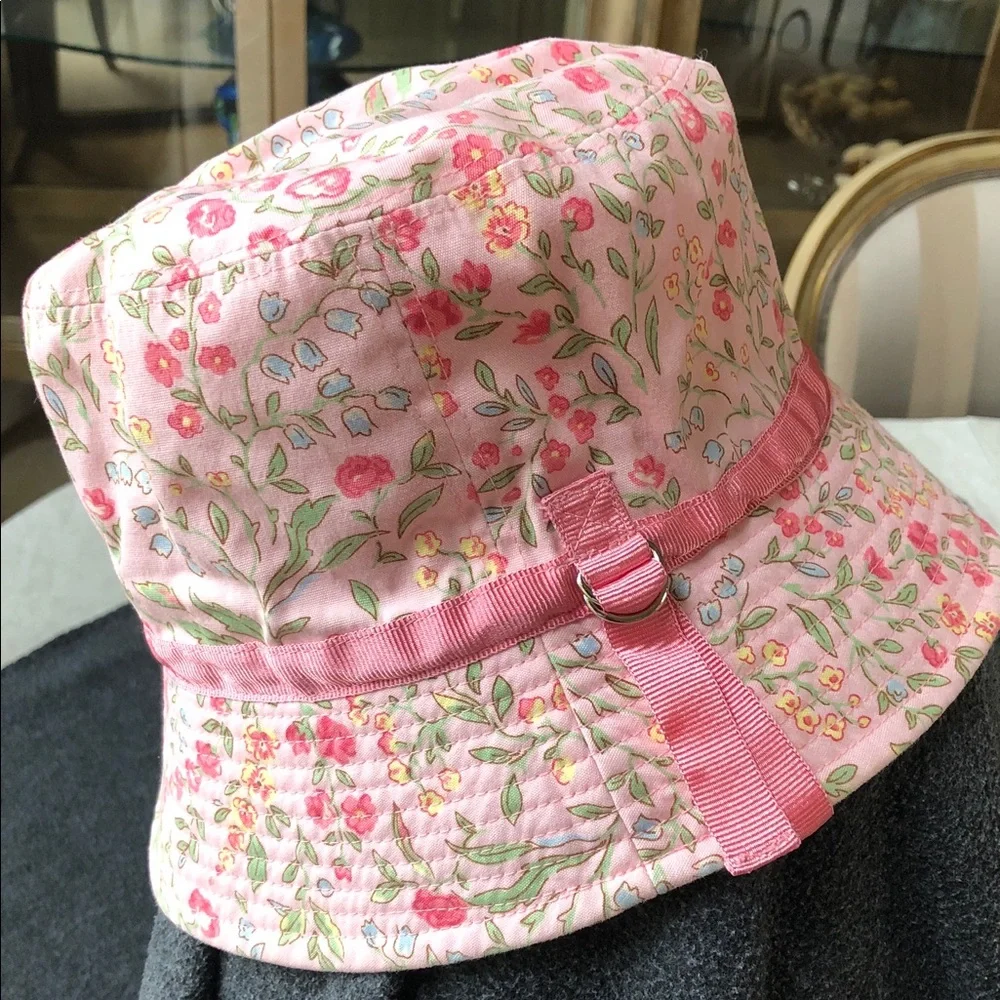 OshKosh B'Gosh Girls 100% Cotton Bucket Hat Pink + Flowers Size L-XL (5Yrs Up)